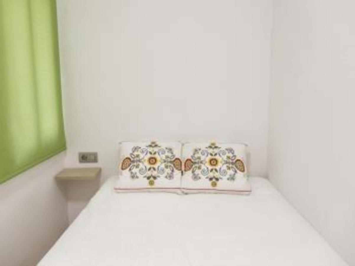 Valencia 455 Apartment Barcelona Bagian luar foto